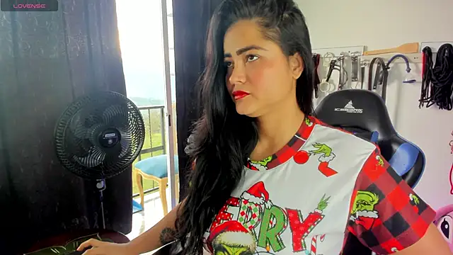 Snapshot of scarlet-kennedy98 chatting on December 2024 09:04:02 PM scarlet-kennedy98 online show from December 2024 09:04:02 PM
