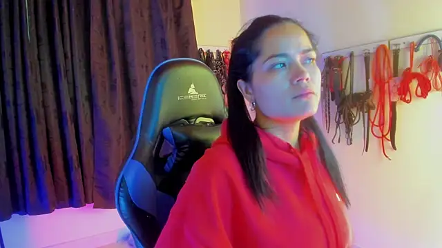 scarlet-kennedy98 online show from October 2025 07:56:01 PM