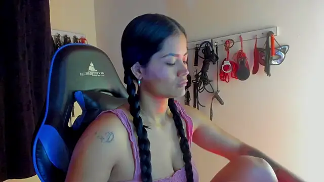 scarlet-kennedy98 online show from November 2025 08:43:02 PM