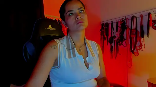 scarlet-kennedy98 online show from December 2025 06:48:01 PM