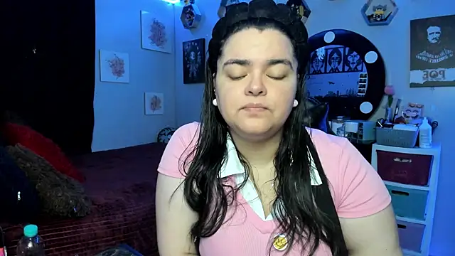 Snapshot of Luise_Meyrink chatting on February 2026 03:14:02 AM Luise Meyrink online show from February 2026 03:14:02 AM