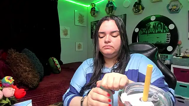 Snapshot of Luise_Meyrink chatting on February 2026 01:39:02 AM Luise Meyrink online show from February 2026 01:39:02 AM