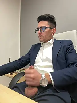 Snapshot of masterboss_ chatting on January 2025 12:52:01 PM masterboss online show from January 2025 12:52:01 PM