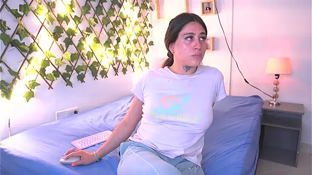 Snapshot of argiee_taylorxs2 chatting on September 2025 11:20:02 PM argiee taylorxs2 online show from September 2025 11:20:02 PM