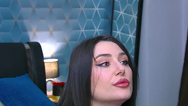 Snapshot of KassieWeins chatting on February 2026 07:12:01 PM KassieWeins online show from February 2026 07:12:01 PM