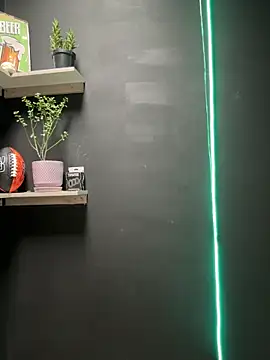 raymon616 online show from March 2026 09:40:02 PM