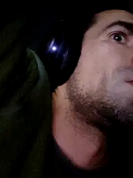 Snapshot of Smaukymui chatting on October 2025 05:14:02 PM Smaukymui online show from October 2025 05:14:02 PM