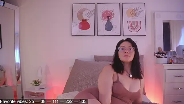 Snapshot of Anah_s chatting on June 2026 10:19:02 PM Anah s online show from June 2026 10:19:02 PM