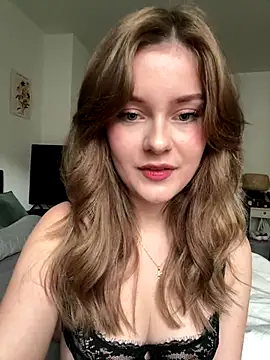 Snapshot of MaribelRiver chatting on December 2024 12:35:01 PM MaribelRiver online show from December 2024 12:35:01 PM