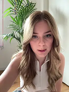 MaribelRiver online show from February 2026 01:18:02 PM