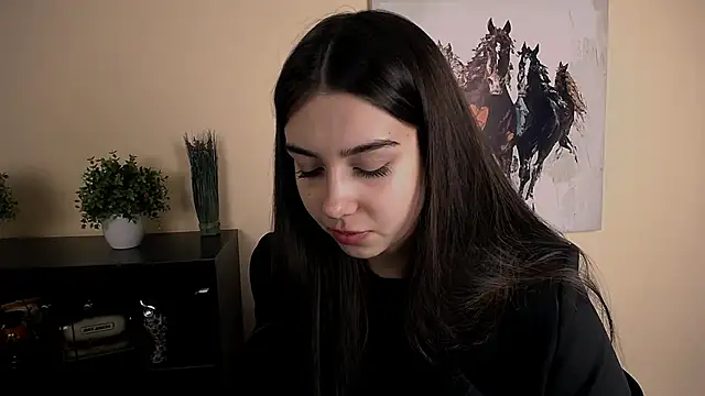 Lili magic online show from December 2025 03:28:02 PM