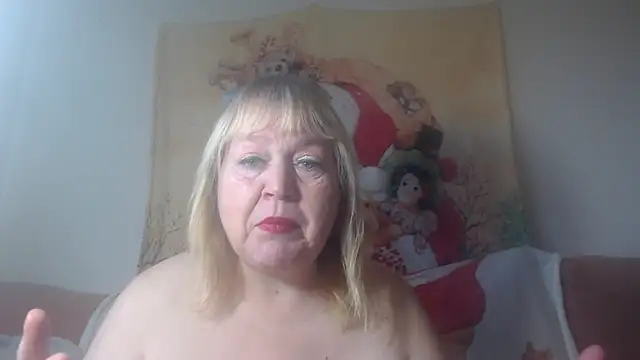 Snapshot of Blasflittchen chatting on December 2024 10:49:02 AM Blasflittchen online show from December 2024 10:49:02 AM