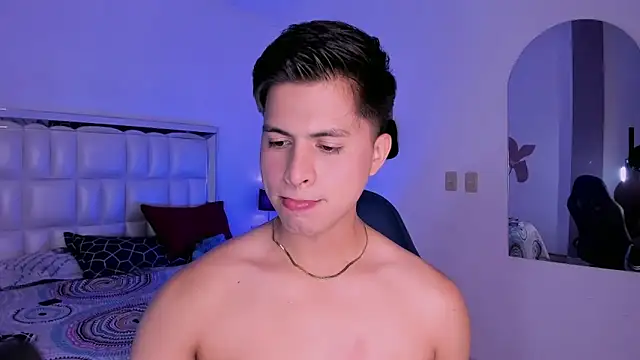 Niicky1  online show from February 2025 08:58:02 PM