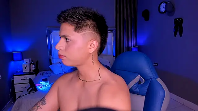 Niicky1  online show from September 2025 03:32:01 AM