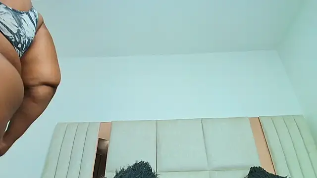 Breisy bigboobs online show from June 2026 08:22:02 PM
