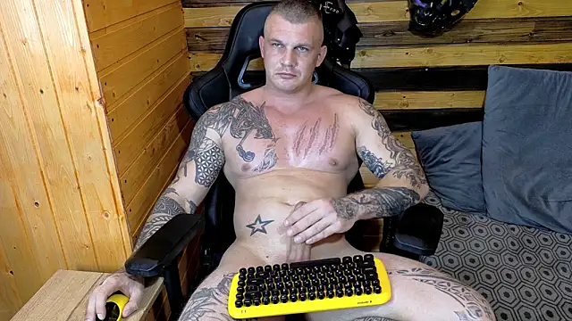 Snapshot of MrrKray chatting on October 2025 06:30:02 PM MrrKray online show from October 2025 06:30:02 PM