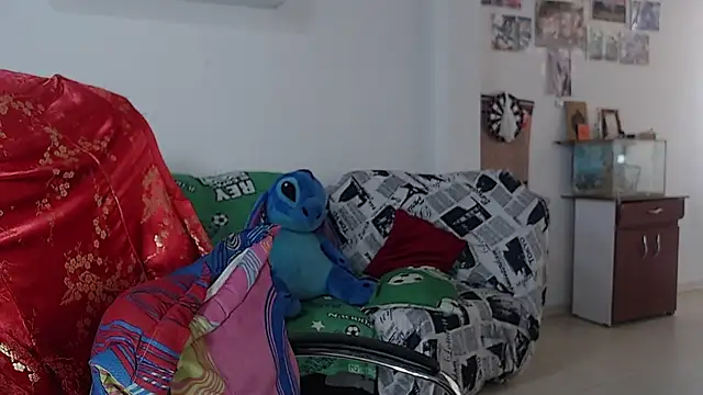 kitty22  online show from December 2024 01:59:02 PM