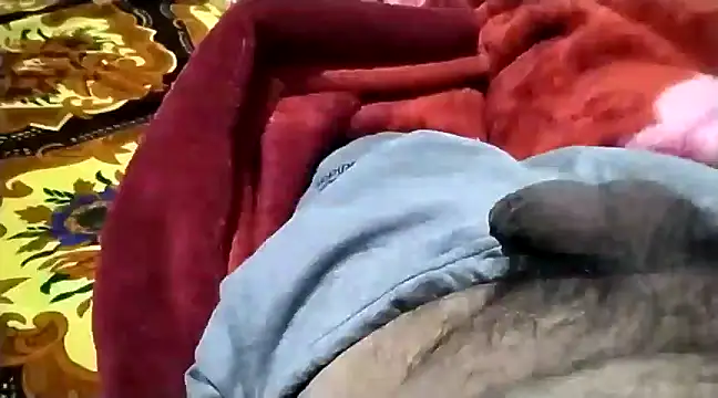 Snapshot of lund_lol chatting on December 2024 05:34:01 PM lund lol online show from December 2024 05:34:01 PM