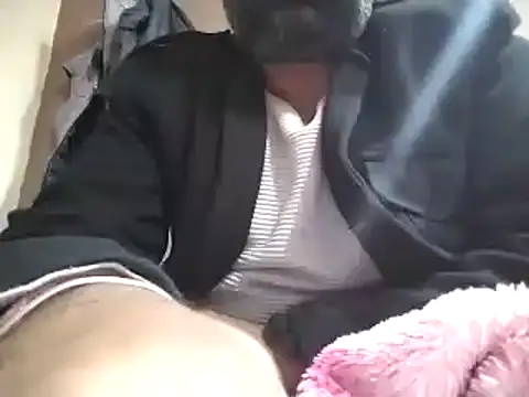 Snapshot of lund_lol chatting on January 2025 12:07:01 PM lund lol online show from January 2025 12:07:01 PM