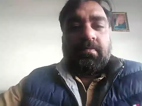 Snapshot of lund_lol chatting on January 2025 06:49:02 AM lund lol online show from January 2025 06:49:02 AM