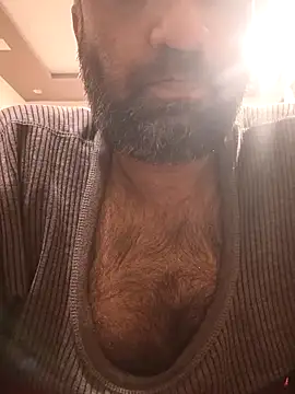 Snapshot of lund_lol chatting on February 2025 08:31:02 PM lund lol online show from February 2025 08:31:02 PM