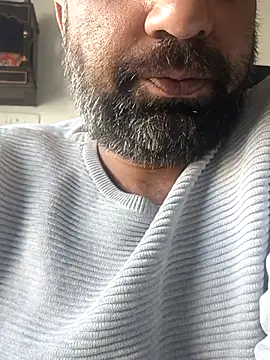 Snapshot of lund_lol chatting on February 2025 09:42:01 AM lund lol online show from February 2025 09:42:01 AM