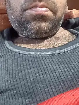 Snapshot of lund_lol chatting on February 2025 02:31:01 AM lund lol online show from February 2025 02:31:01 AM