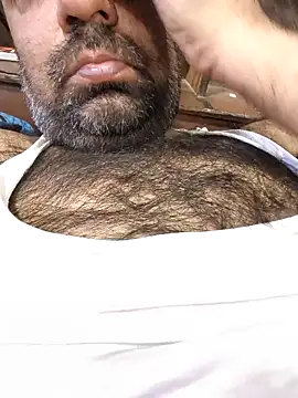 Snapshot of lund_lol chatting on October 2025 09:32:01 AM lund lol online show from October 2025 09:32:01 AM