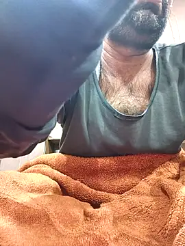 lund lol online show from December 2025 01:55:02 AM