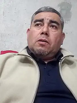 Manolete007x online show from April 2026 11:37:02 PM