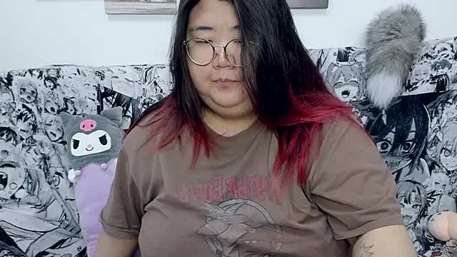 Snapshot of Nadine_asian chatting on December 2024 01:36:02 AM Nadine asian online show from December 2024 01:36:02 AM