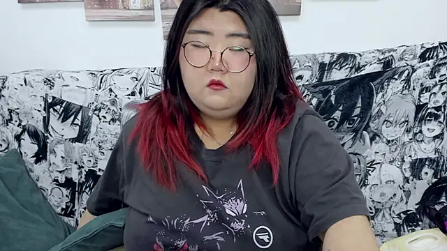 Snapshot of Nadine_asian chatting on December 2024 12:23:02 PM Nadine asian online show from December 2024 12:23:02 PM