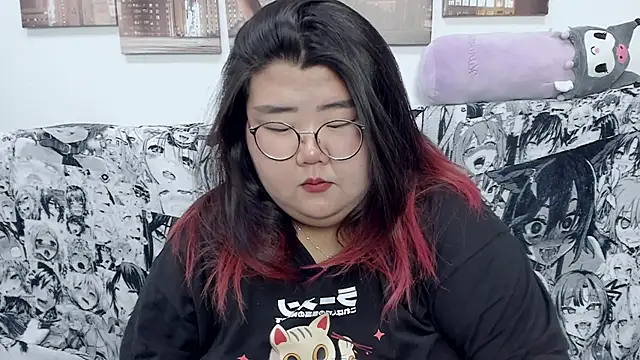 Snapshot of Nadine_asian chatting on January 2025 08:17:01 AM Nadine asian online show from January 2025 08:17:01 AM