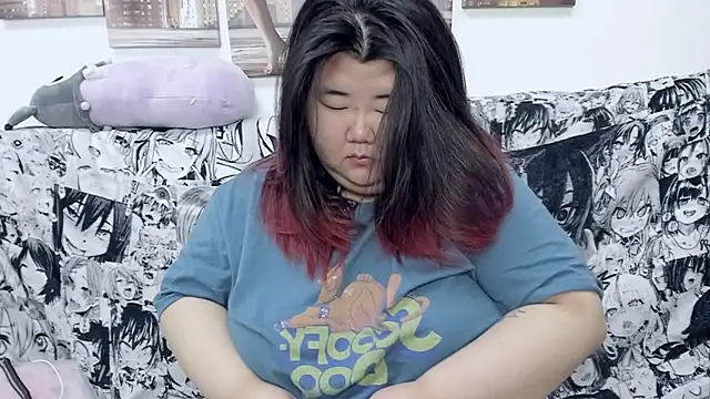 Snapshot of Nadine_asian chatting on January 2025 07:32:01 AM Nadine asian online show from January 2025 07:32:01 AM