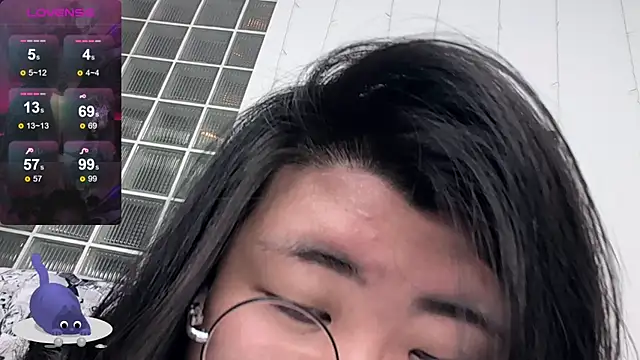 Snapshot of Nadine_asian chatting on September 2025 01:39:02 AM Nadine asian online show from September 2025 01:39:02 AM