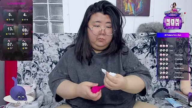 Snapshot of Nadine_asian chatting on October 2025 06:23:01 AM Nadine asian online show from October 2025 06:23:01 AM