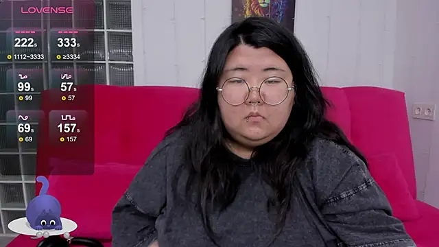 Snapshot of Nadine_asian chatting on October 2025 08:27:05 AM Nadine asian online show from October 2025 08:27:05 AM