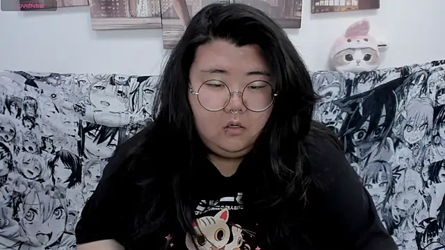 Snapshot of Nadine_asian chatting on November 2025 01:27:01 AM Nadine asian online show from November 2025 01:27:01 AM