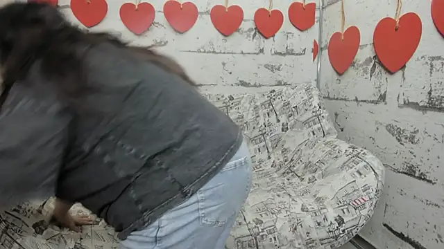 Nadine asian online show from November 2025 01:52:02 AM