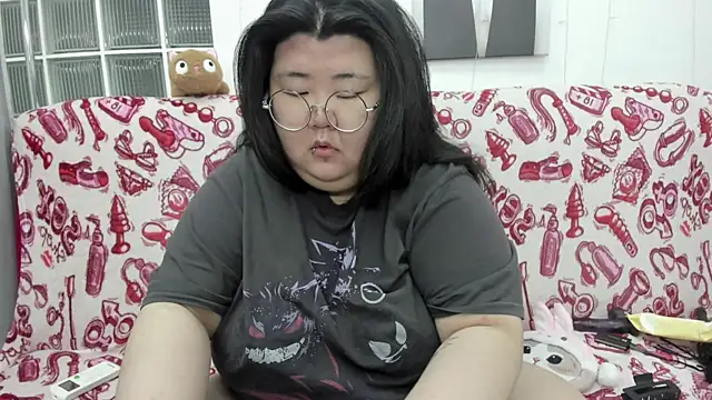 Nadine asian online show from May 2026 08:34:01 AM