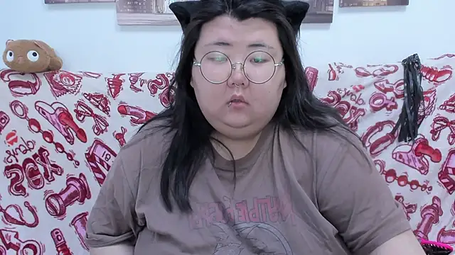 Snapshot of Nadine_asian chatting on June 2026 01:32:02 AM Nadine asian online show from June 2026 01:32:02 AM