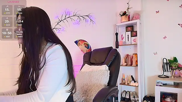 Rapunzeell  online show from September 2025 01:16:02 PM