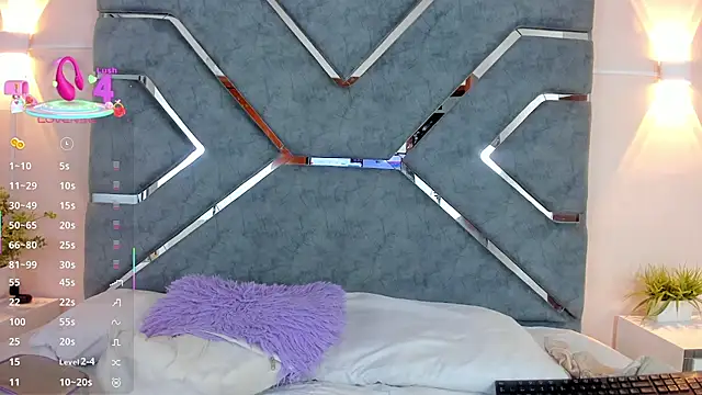 LucciaPorter online show from February 2026 01:18:01 PM