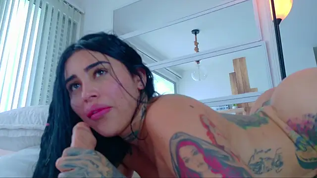 Sofhia cruz online show from January 2025 08:04:01 PM