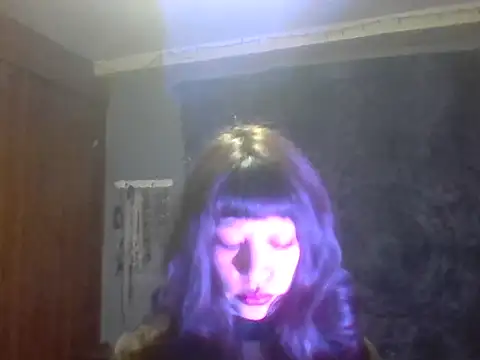 Fo0xybby online show from May 2026 12:18:01 AM
