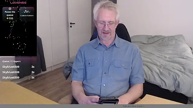 tom-swede online show from March 2026 09:40:01 PM