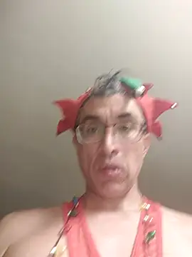 Snapshot of FetishTClouds chatting on November 2025 01:00:02 AM FetishTClouds online show from November 2025 01:00:02 AM