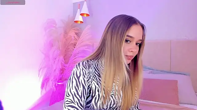 Snapshot of sofia_pamela chatting on January 2025 07:21:02 PM sofia pamela online show from January 2025 07:21:02 PM