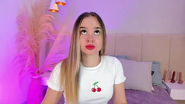 Snapshot of sofia_pamela chatting on January 2025 03:20:01 PM sofia pamela online show from January 2025 03:20:01 PM