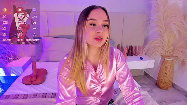 Snapshot of sofia_pamela chatting on February 2025 07:16:02 PM sofia pamela online show from February 2025 07:16:02 PM